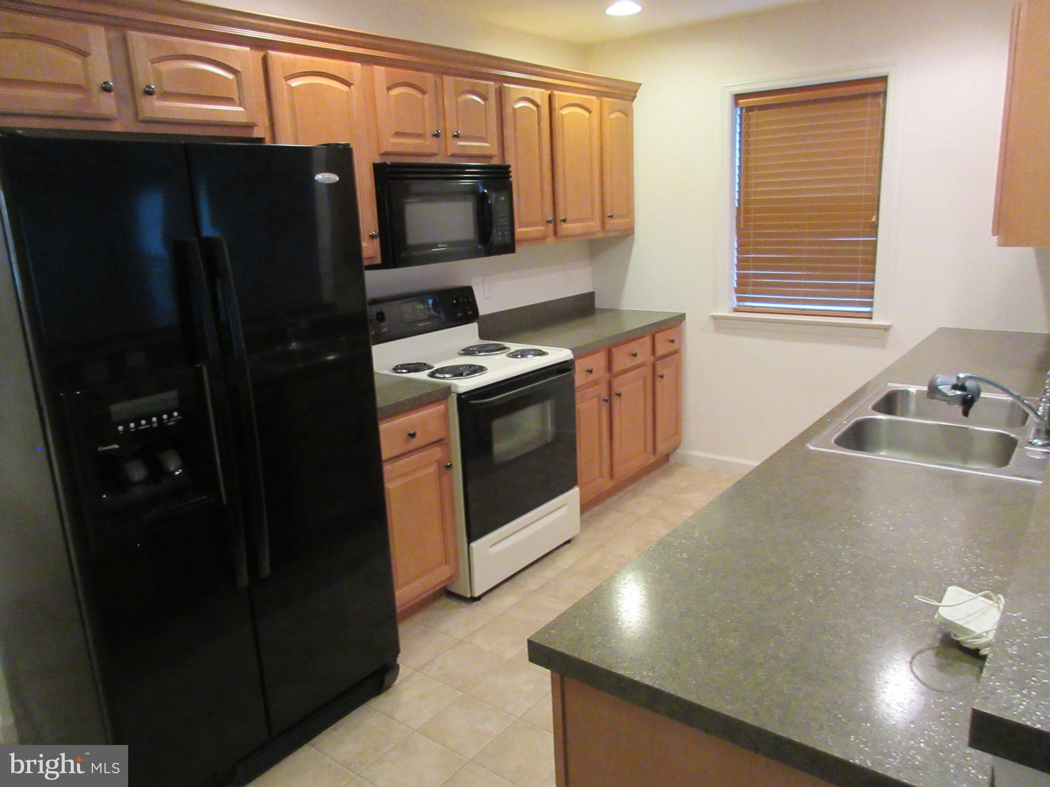 737 Palmer Circle Lititz, PA 17543 - Photo 12 of 22 kitchen