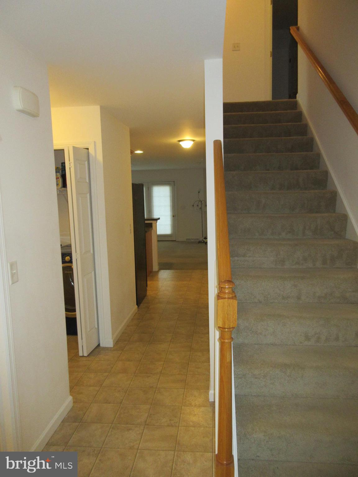 737 Palmer Circle Lititz, PA 17543 - Photo 5 of 22 entryway