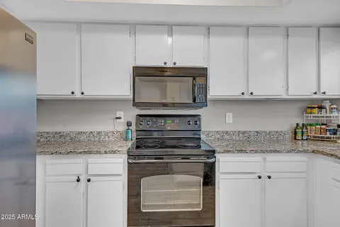 $274,999 | 10100 North 89th Avenue, Unit 66, Peoria, AZ 85345