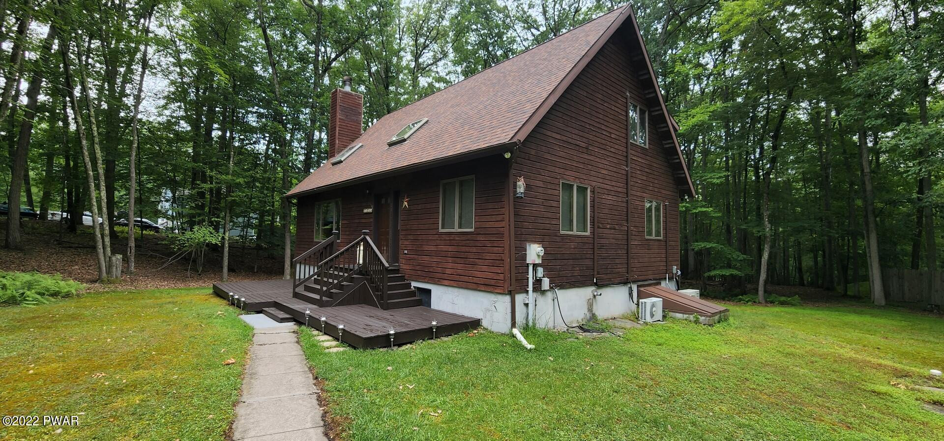 138 Meadowbrook Road Tafton, PA 18464 - Photo 20 of 28 22 front deck (Large)