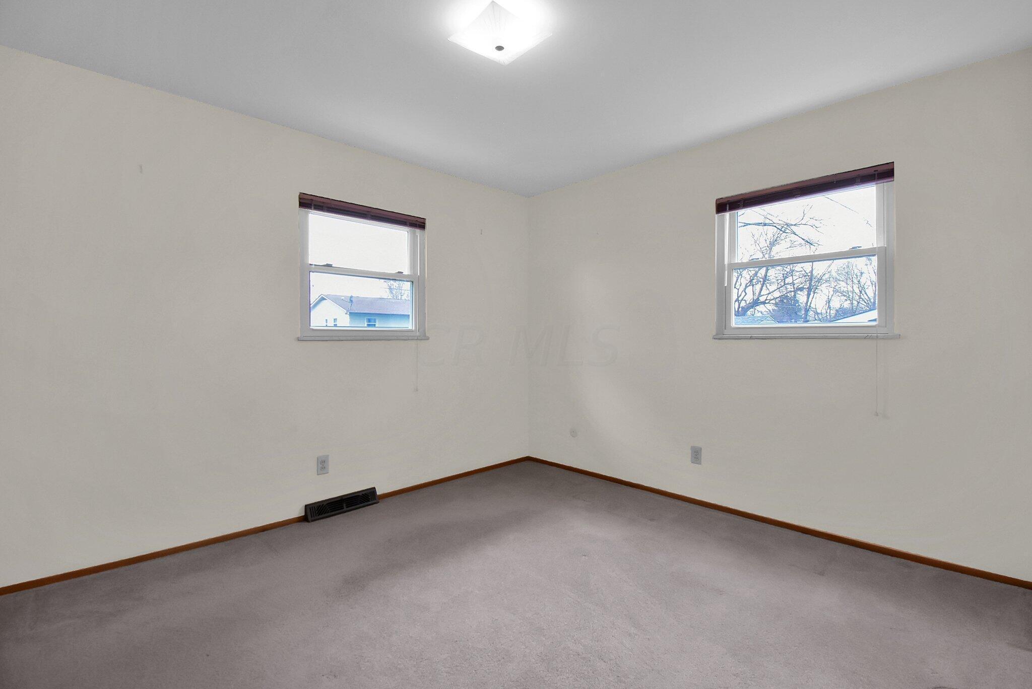 6383 Faircrest Road Columbus, OH 43229 - Photo 13 of 26 Bedroom #3