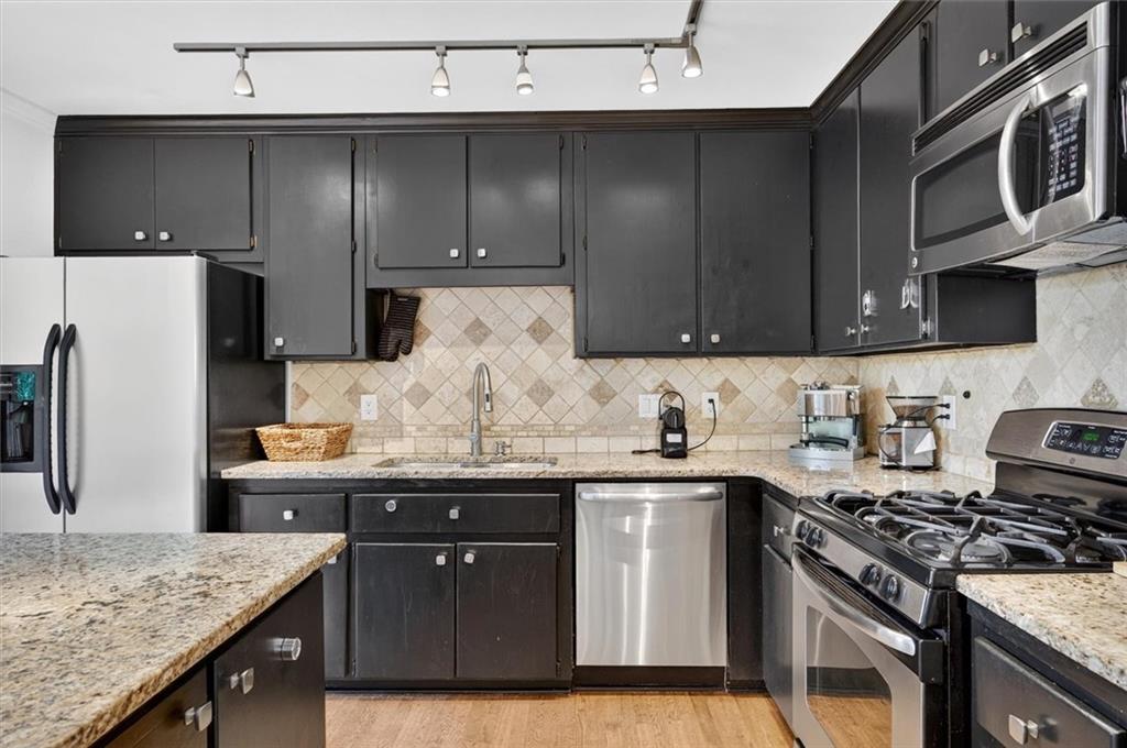 1981 Kinridge Road Marietta, GA 30062 - Photo 20 of 51 Gallery Image 20