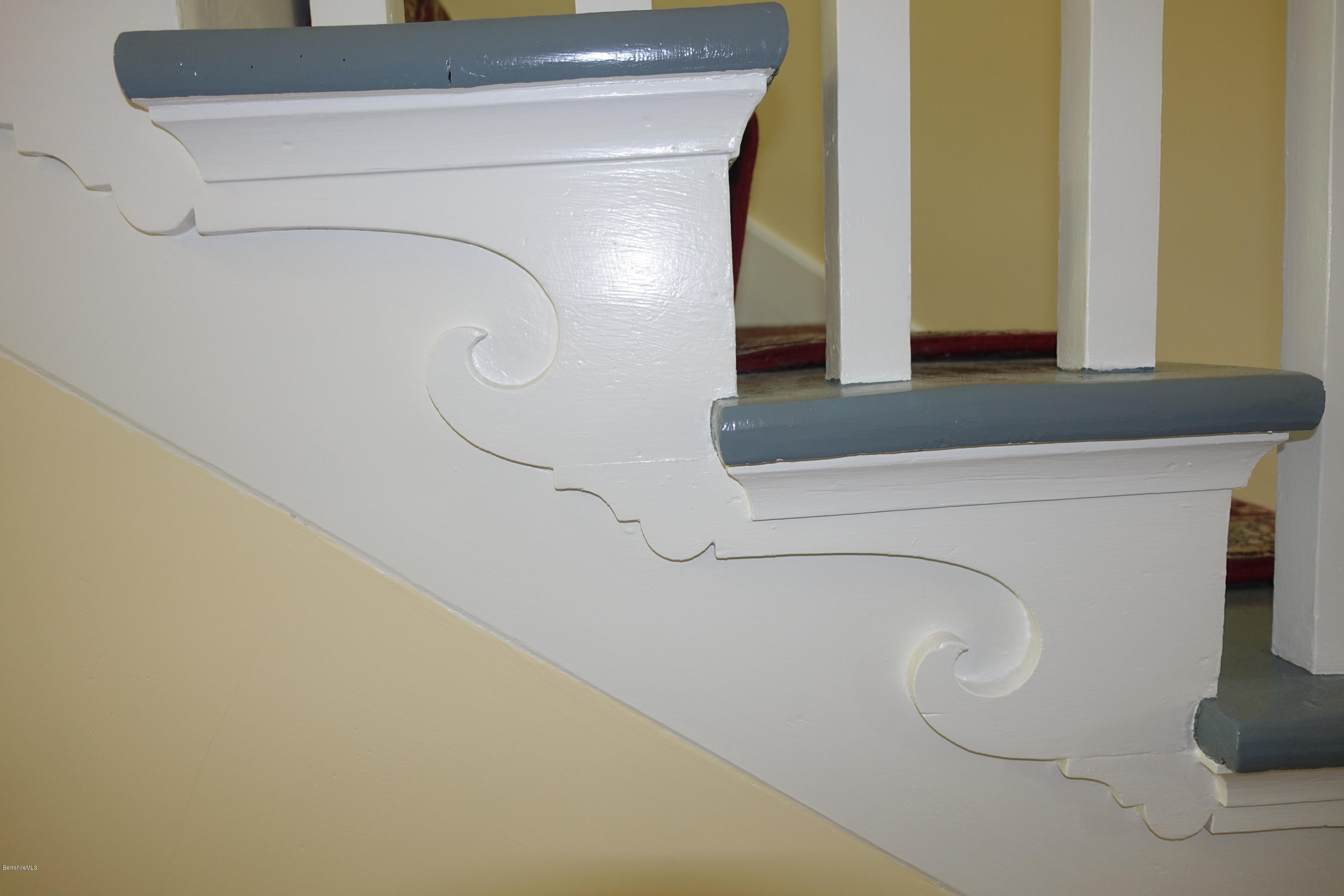 905 Hancock Road Williamstown, MA 01267 - Photo 21 of 37 Staircase step-end detail