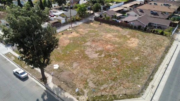 $450,000 | 1 West 4th Street, Perris, CA 92570
