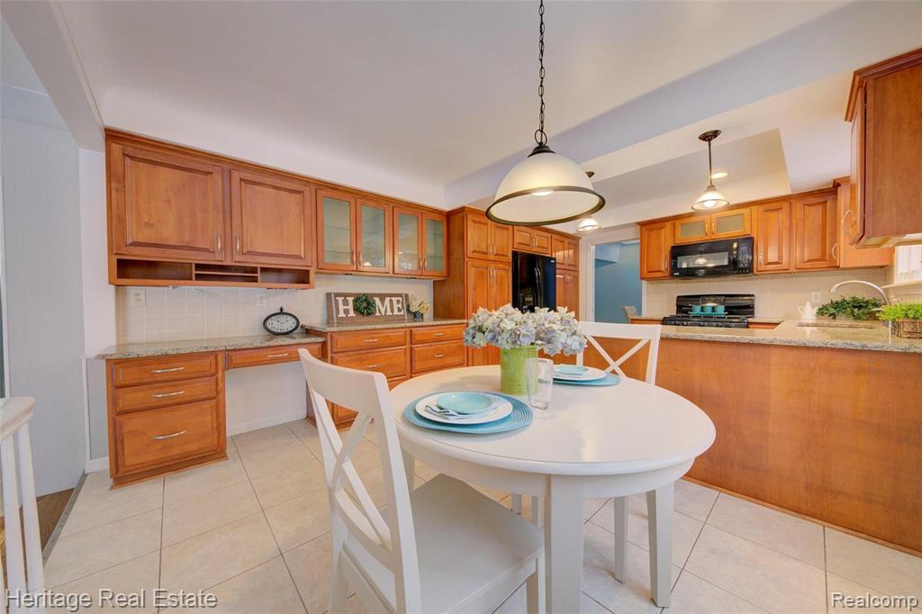 654 Old Perch Road Rochester Hills, MI 48309 - Photo 22 of 61