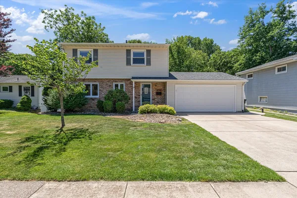 $225,000 | 4714 20th Avenue, Moline, IL 61265