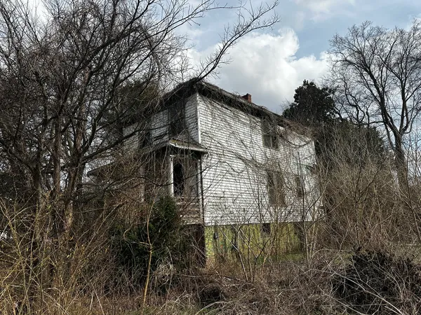 $7,500 | 725 24th Street, Cairo, IL 62914