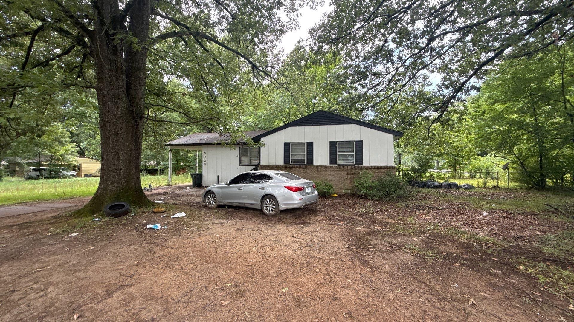 5425 Lochinvar Road Memphis, TN 38116 - Photo 1 of 9 Gallery Image 1