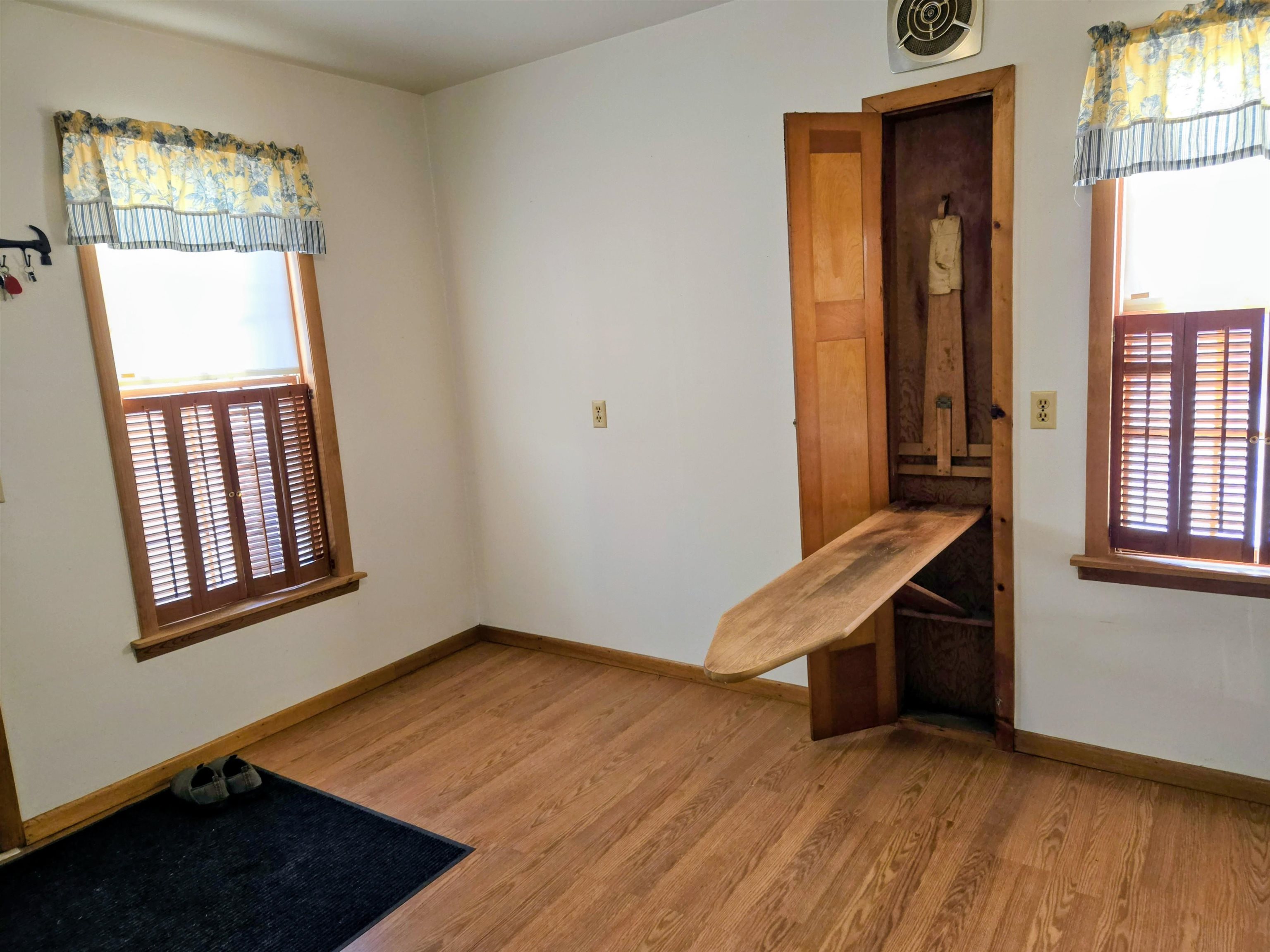 237 East Pearl Kingston, WI 53939 - Photo 18 of 34