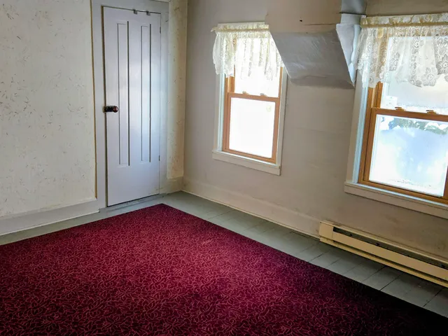 $225,000 | 237 East Pearl, Kingston, WI 53939