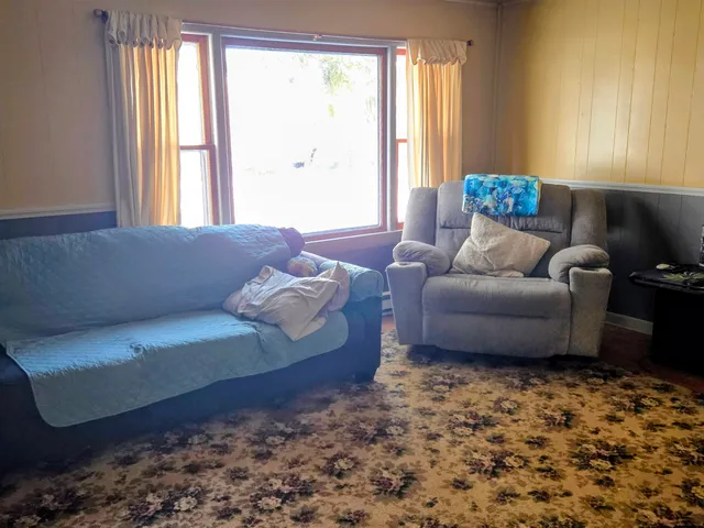 $225,000 | 237 East Pearl, Kingston, WI 53939