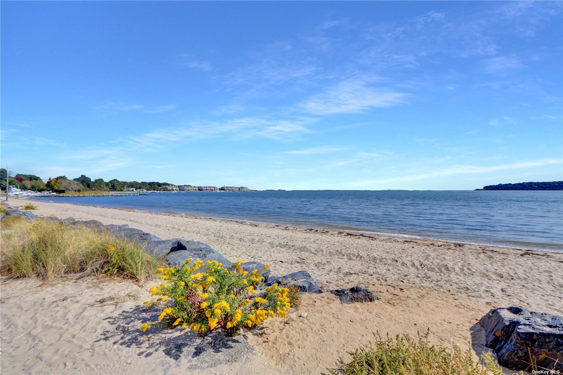 31-30 Manhanset Avenue Greenport, NY 11944 - Photo 19 of 26