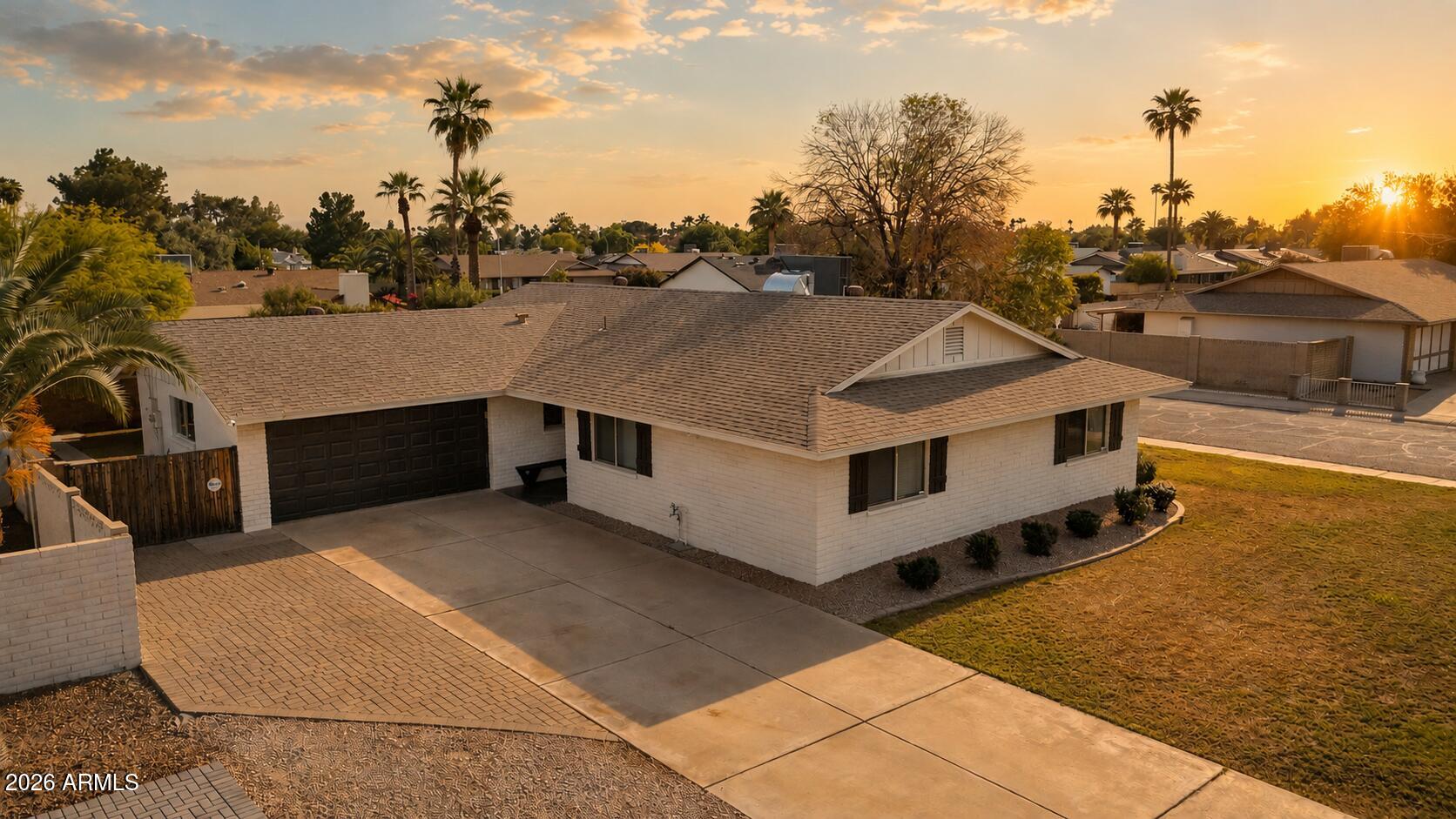 1715 West Orchid Lane Phoenix, AZ 85021 - Photo 2 of 61 Royal Palm Park estates