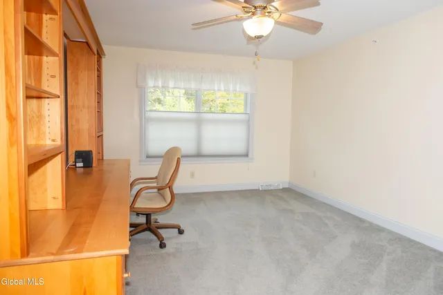 $399,900 | 2370 Nott Street East, Niskayuna, NY 12309