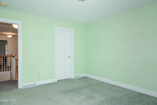 $399,900 | 2370 Nott Street East, Niskayuna, NY 12309