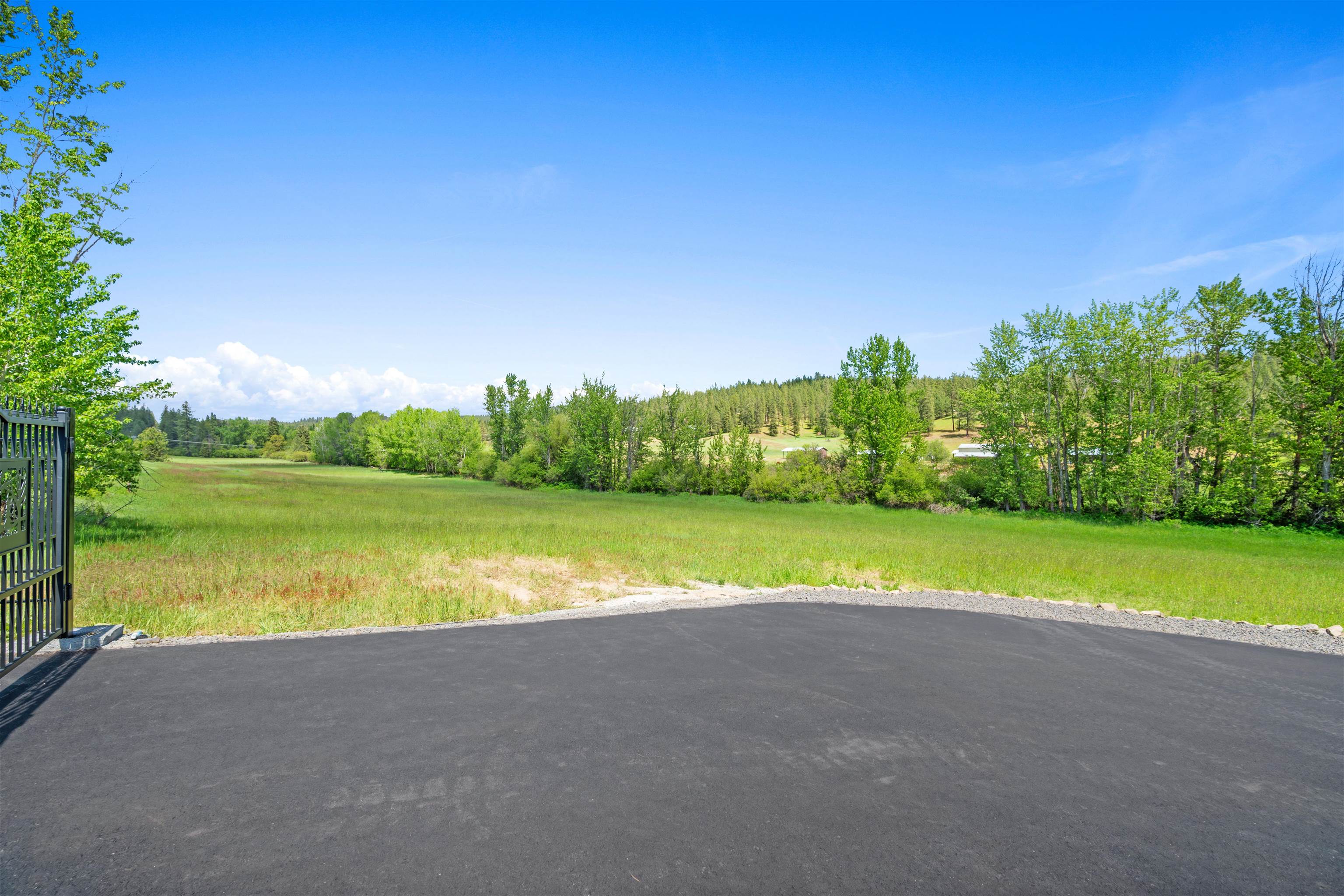 19490 North Madison Road Mead, WA 99021 - Photo 10 of 50