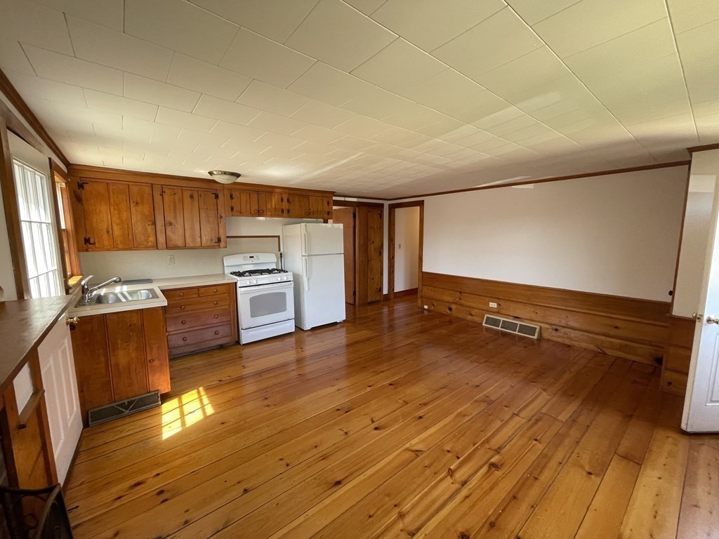 161-163 Captain Chase Road Dennis, MA 02639 - Photo 9 of 28