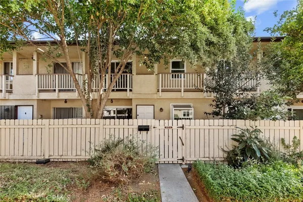 $549,000 | 8031 Canby Avenue, Unit 4, Reseda, CA 91335