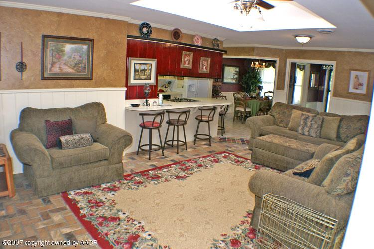5201 Alvarado Road Amarillo, TX 79106 - Photo 6 of 11 Open Living