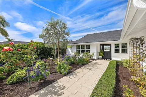 $2,100,000 | 215 Via San Andreas, San Clemente, CA 92672