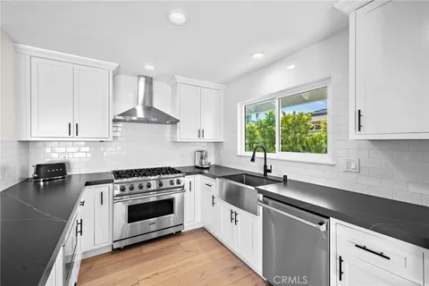 $2,100,000 | 215 Via San Andreas, San Clemente, CA 92672