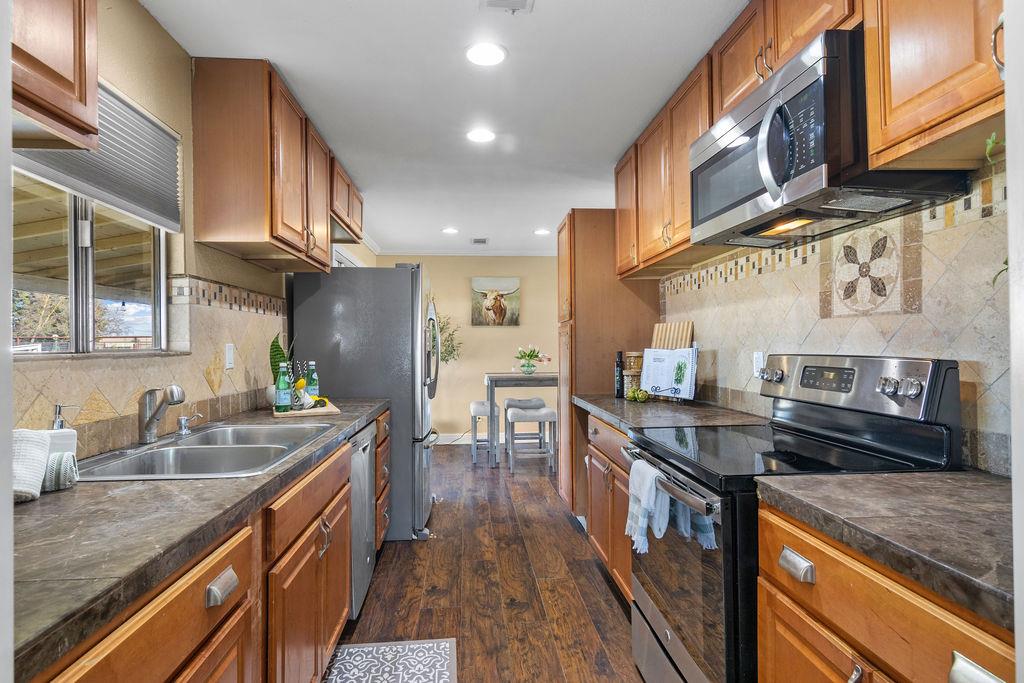 5801 Pleasant Valley Road Oakdale, CA 95361 - Photo 11 of 28