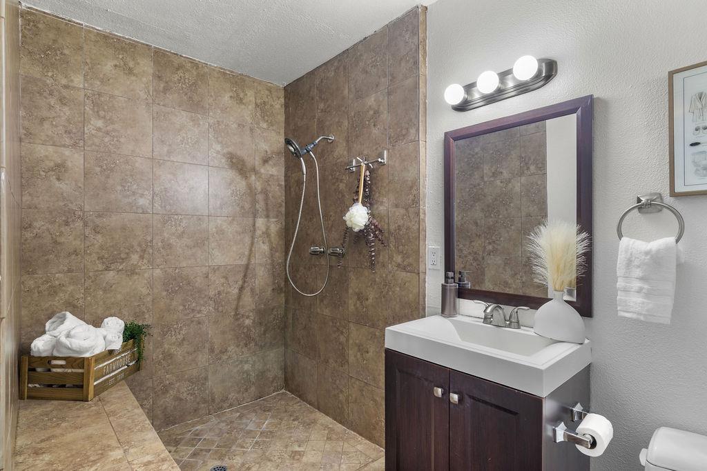 5801 Pleasant Valley Road Oakdale, CA 95361 - Photo 24 of 28