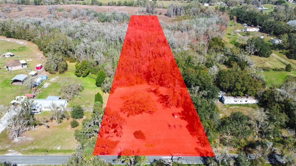 6904 Kinard Road Plant City, FL 33565 - Photo 1 of 1 a view of small yard