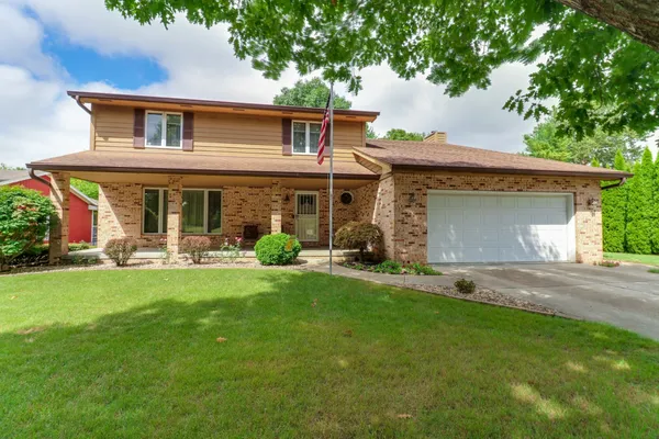 $350,000 | 1005 South Hershey Road, Bloomington, IL 61704