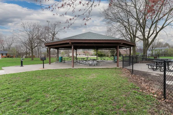 $350,000 | 1005 South Hershey Road, Bloomington, IL 61704