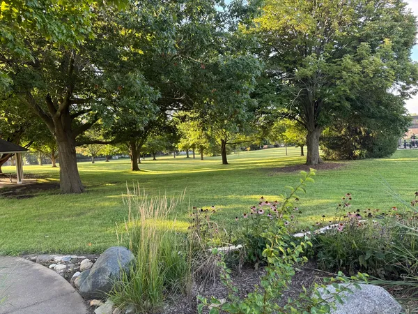 $350,000 | 1005 South Hershey Road, Bloomington, IL 61704