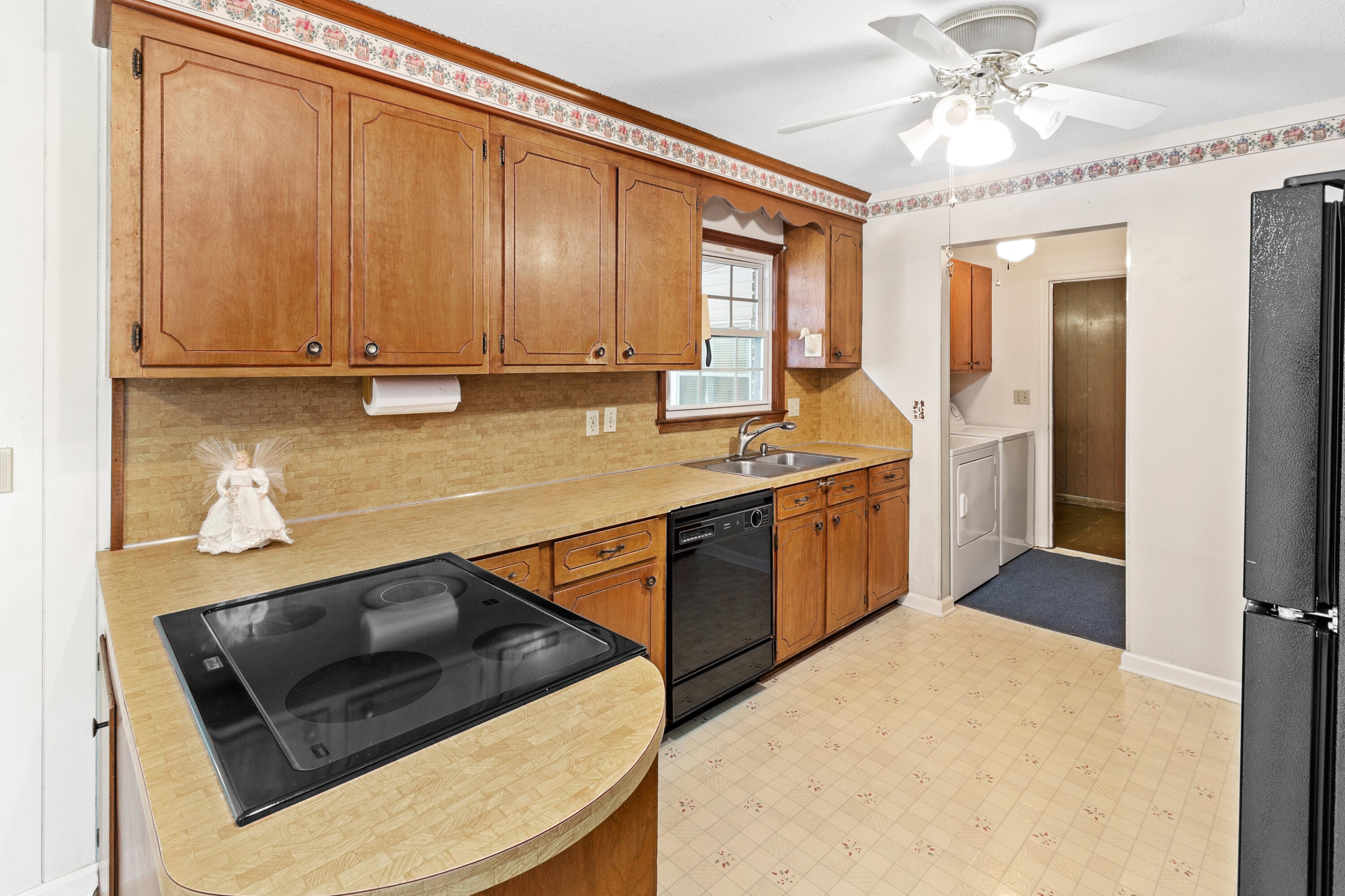 700 Beech Hill Road Summerville, SC 29485 - Photo 7 of 34 700_Beech_Hill_Rd_Brett_Martin_Photograp