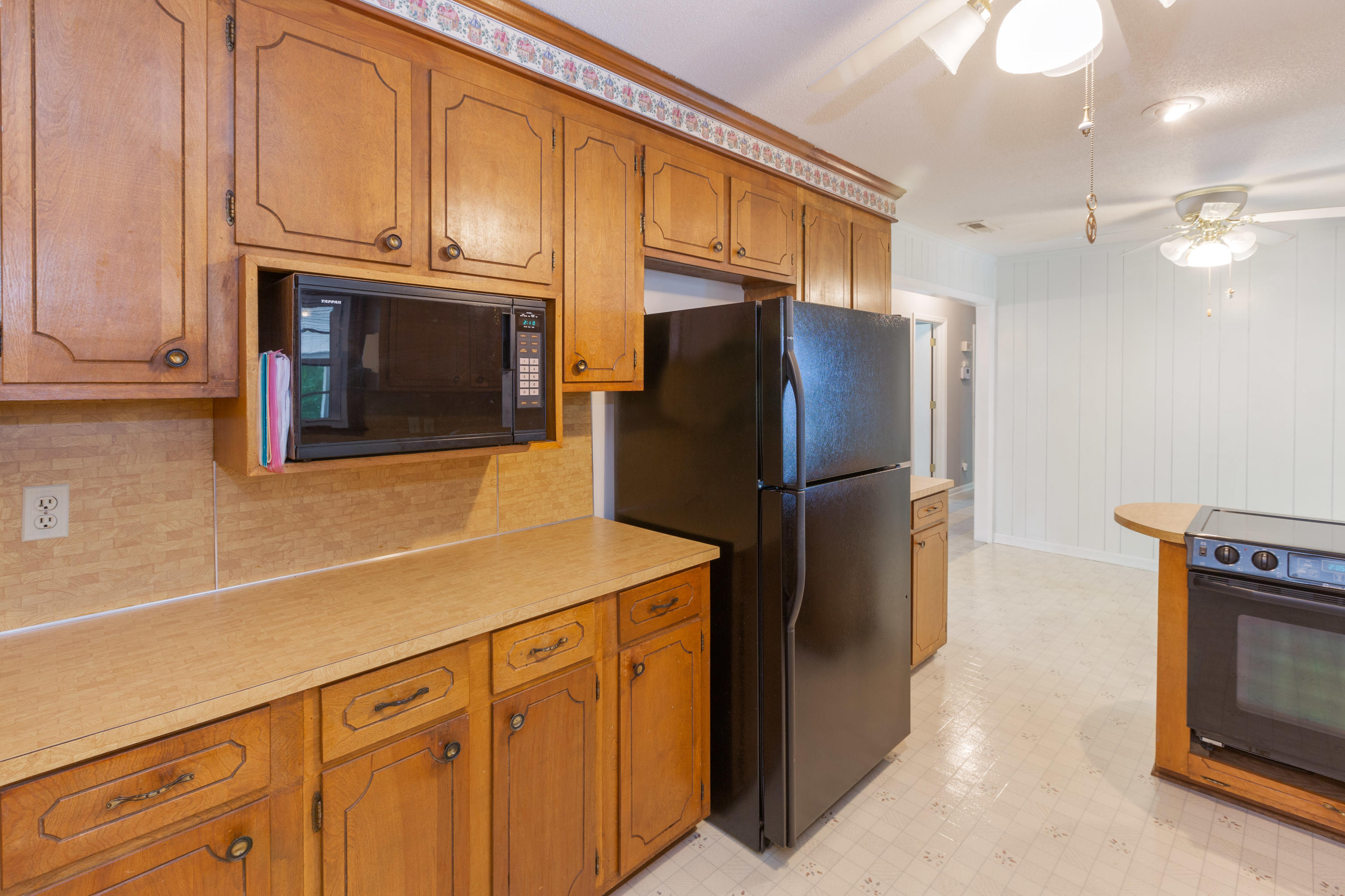 700 Beech Hill Road Summerville, SC 29485 - Photo 8 of 34 700_Beech_Hill_Rd_Brett_Martin_Photograp