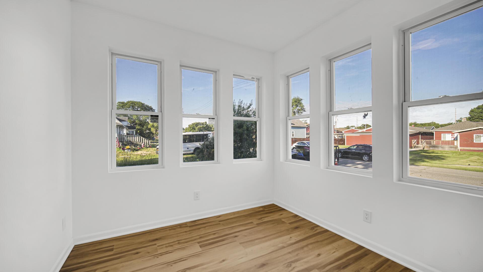 1323 Johnson Street Gary, IN 46407 - Photo 4 of 29 1919x1080