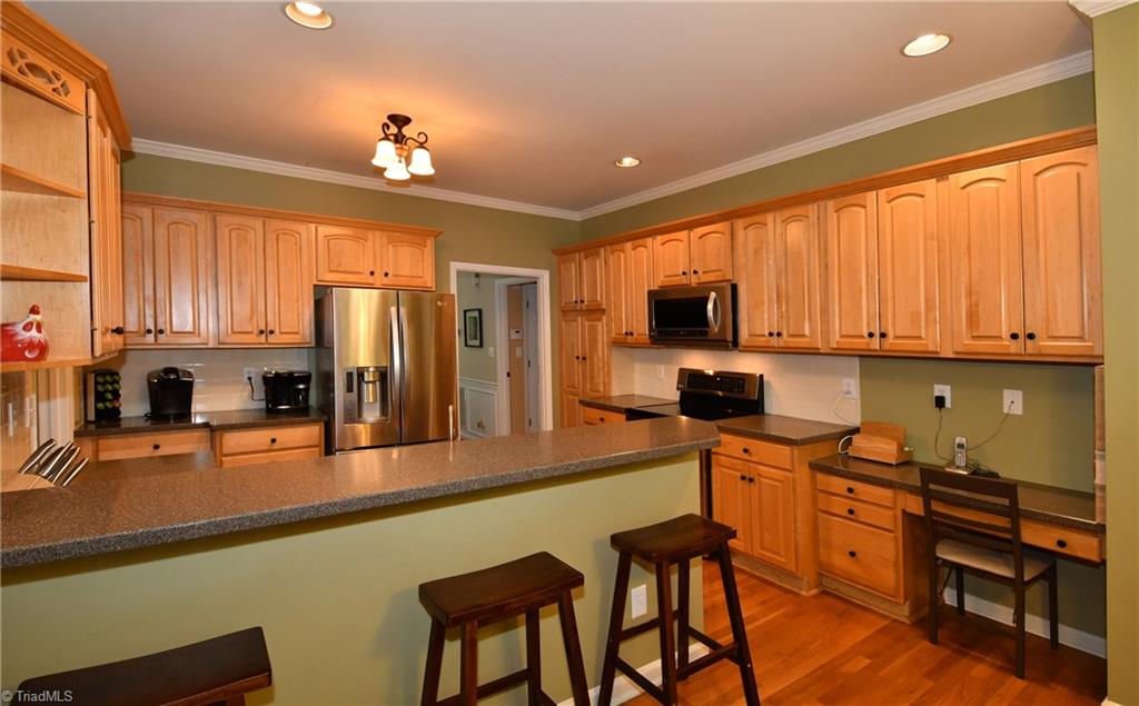 4856 Hearthstone Road Clemmons, NC 27012 - Photo 8 of 30 Kitchen