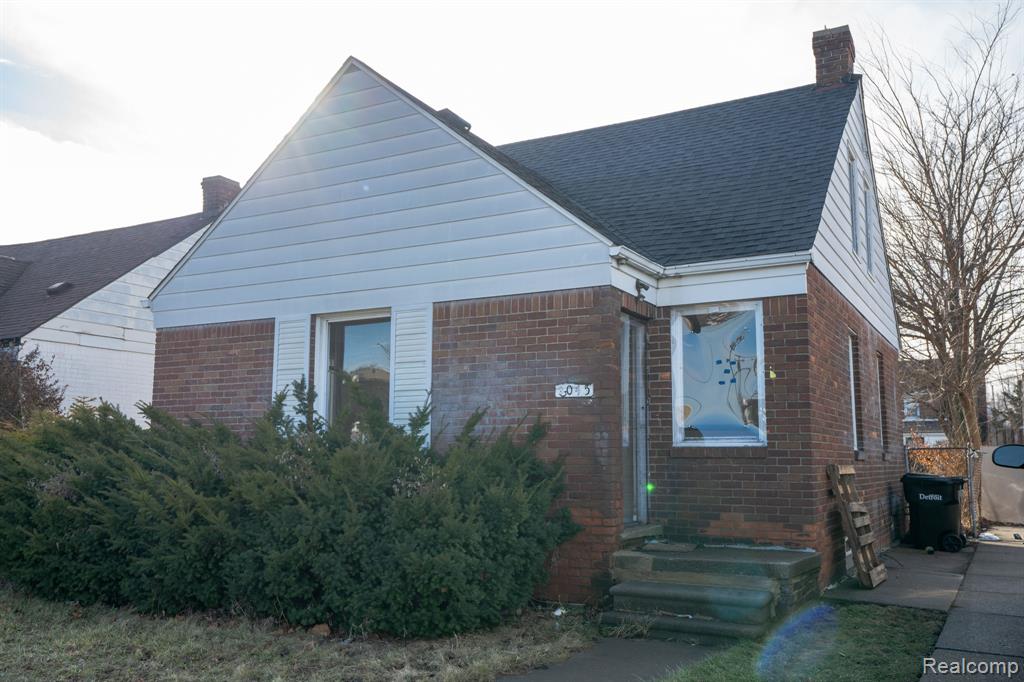 5045 Cadieux Road Detroit, MI 48224 - Photo 2 of 24