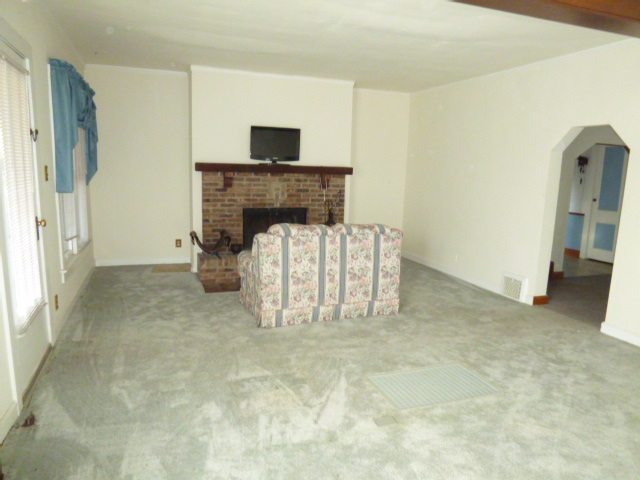 3777 Stringtown Road Evansville, IN 47711 - Photo 15 of 18 Gallery Image 15
