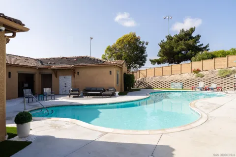 $995,000 | 3825 Elijah Court, Unit 332, San Diego, CA 92130