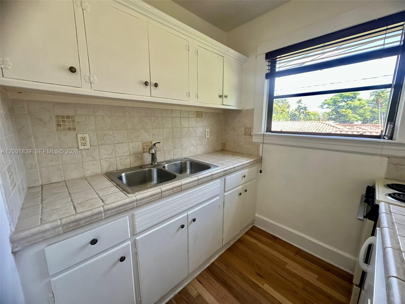 3712 Anderson Road, Unit 4 Coral Gables, FL 33134 - Photo 12 of 21