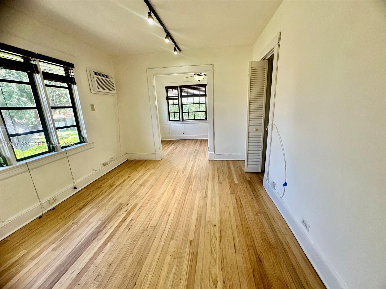 3712 Anderson Road, Unit 4 Coral Gables, FL 33134 - Photo 2 of 21