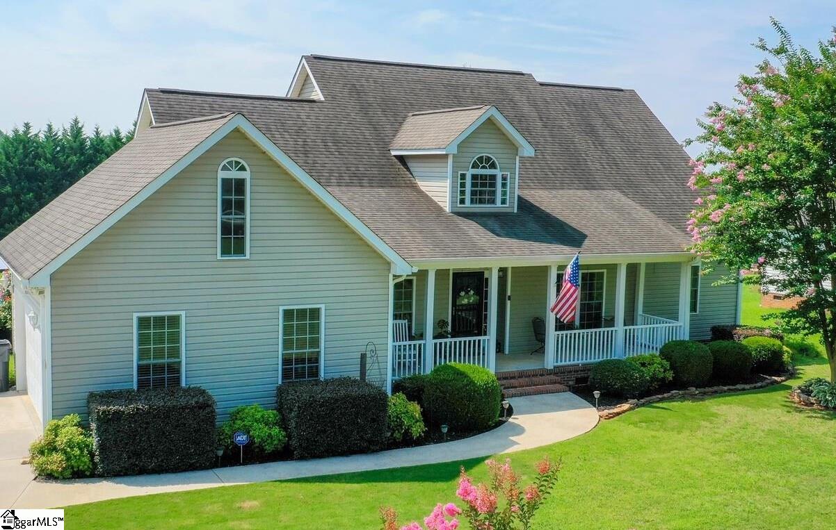 499 Hendricks Road Easley, SC 29642 - Photo 1 of 36