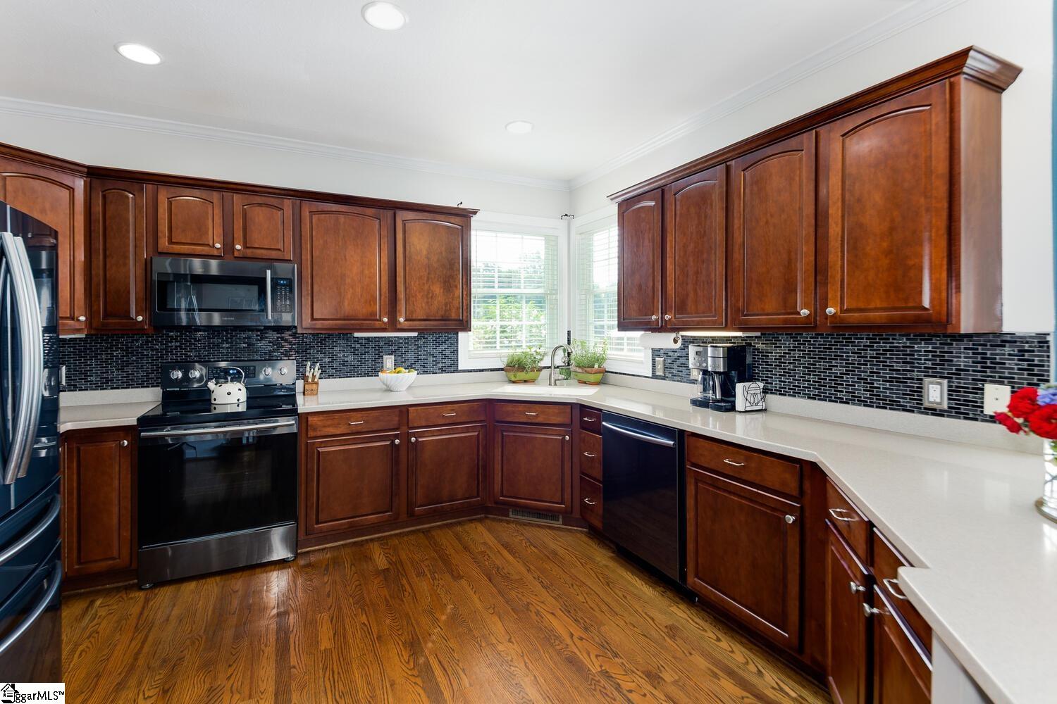 499 Hendricks Road Easley, SC 29642 - Photo 12 of 36