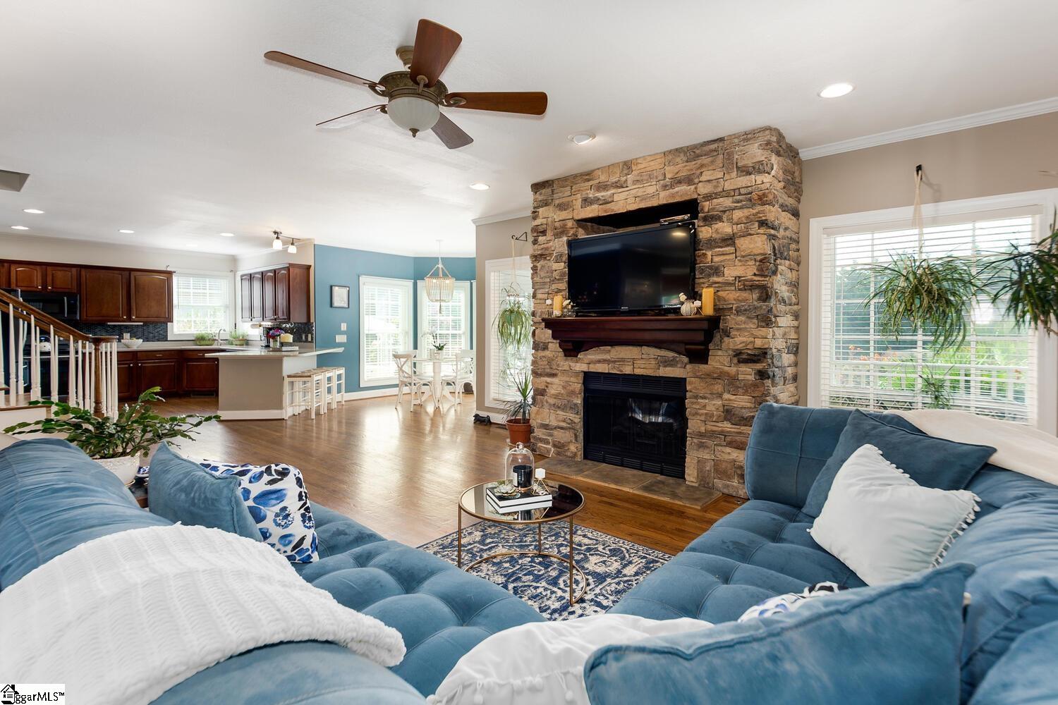 499 Hendricks Road Easley, SC 29642 - Photo 7 of 36
