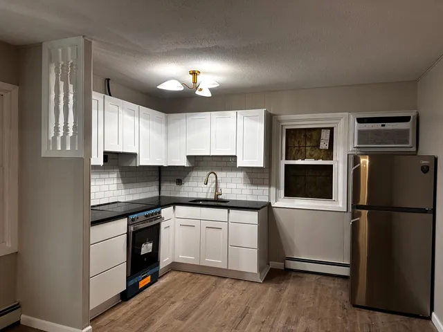 $995 | 453 13th Avenue Northwest, Rochester, MN 55901