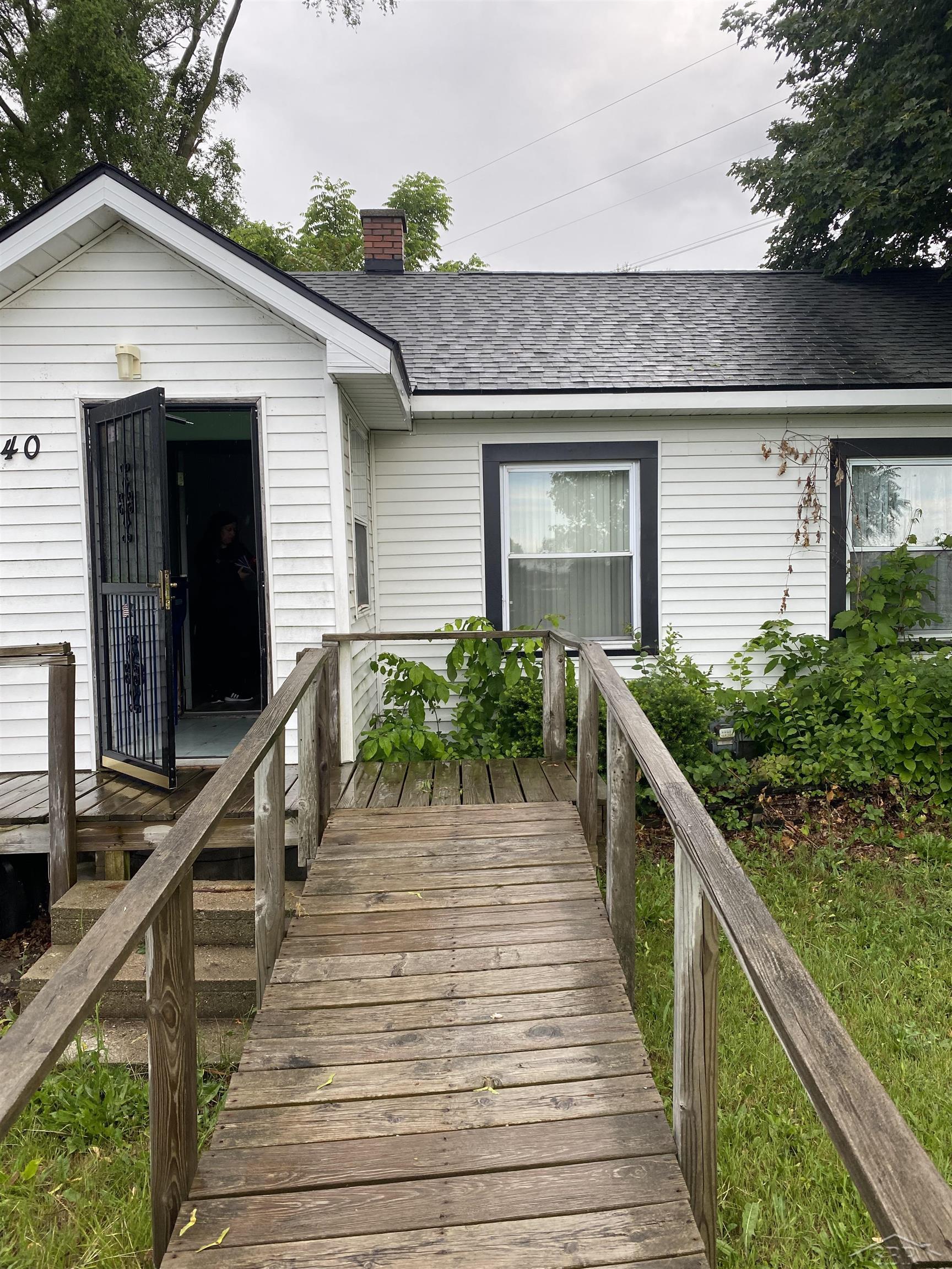 3240 Williamson Road Saginaw, MI 48601 - Photo 1 of 13 50113710.JPG