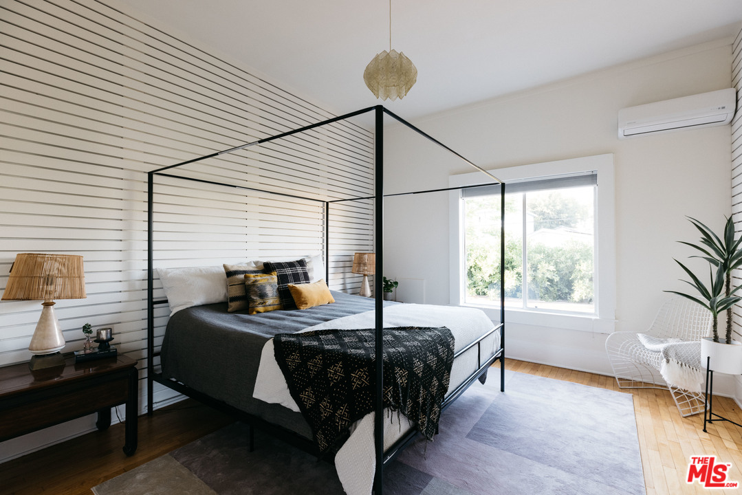 1107 Waterloo Street Los Angeles, CA 90026 - Photo 17 of 33