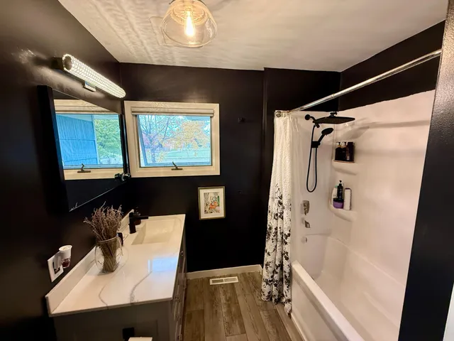 $240,000 | 804 9th Street South, Olivia, MN 56277