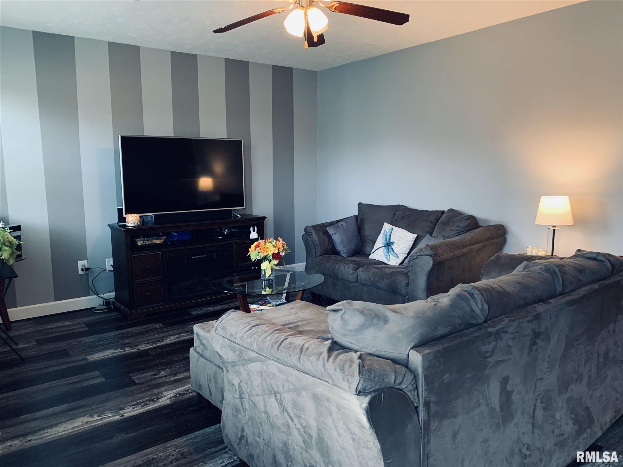 4121 McCormick Drive Springfield, IL 62707 - Photo 4 of 23