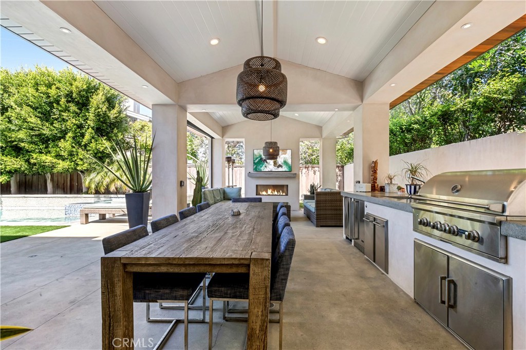 660 Kings Road Newport Beach, CA 92663 - Photo 13 of 41