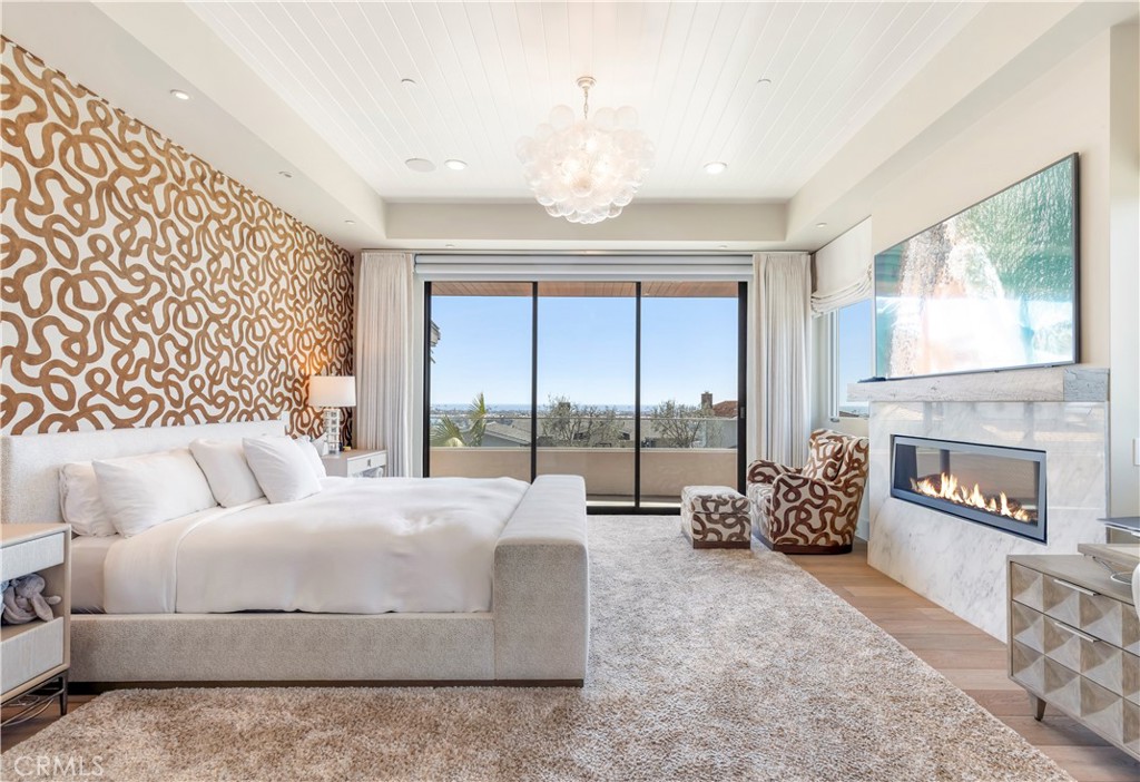 660 Kings Road Newport Beach, CA 92663 - Photo 17 of 41